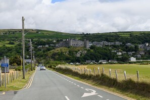 Exterior - Apartment Near Harlech Castle, No Deposit (Harlech)