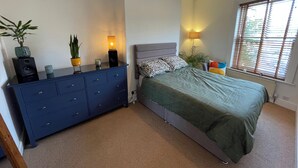 Unclassified image, 3 of 18, button - Cosy 2-bedroom cottage in Apperley Bridge (Apperley Bridge)