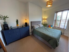 2 camere, una scrivania, ferro/asse da stiro, Wi-Fi