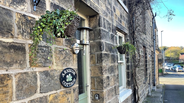 Unclassified image, 1 of 18, button - Cosy 2-bedroom cottage in Apperley Bridge (Apperley Bridge)