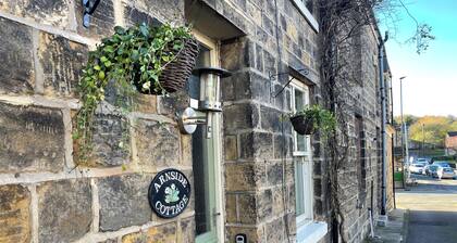 Cosy 2-bedroom cottage in Apperley Bridge