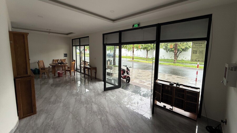 SKY BAR COFFEE Hotel