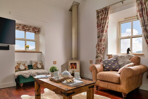 Cottage | Living area - Beautiful Holiday Cottage in Chittlehampton, No Deposit (Corwen)