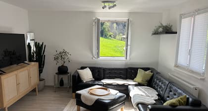 Cozy, detached vacation home with sun terrace and sunbathing lawn