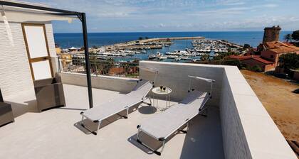 Donna Rosalía Sea View Apartment with terrace/solarium included.