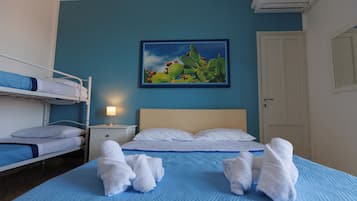 1 bedroom, free WiFi, bed sheets