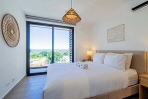 1 chambre, bureau, fer et planche à repasser, Wi-Fi