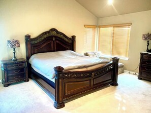 4 sovrum, strykjärn/strykbräda, wi-fi och sängkläder