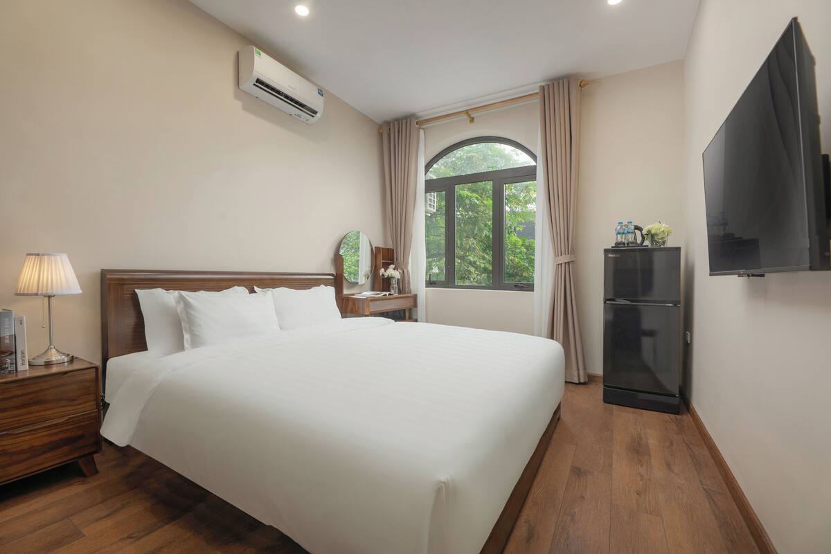 ห้องซูพีเรียดับเบิล, วิวเมือง | พื้นที่ทำงานแบบใช้แล็ปท็อป, Wi-Fi ฟรี, ผ้าปูที่นอน