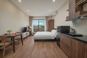 Executive Double Room | Living area