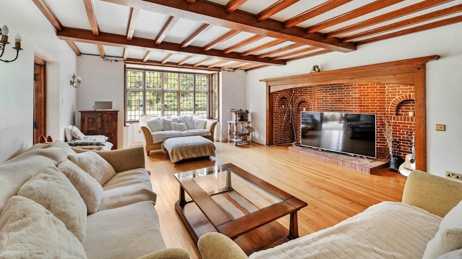 Pet-friendly Holiday Home With Scenic Views, No Deposit