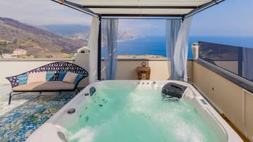 Idromassaggio all'aperto