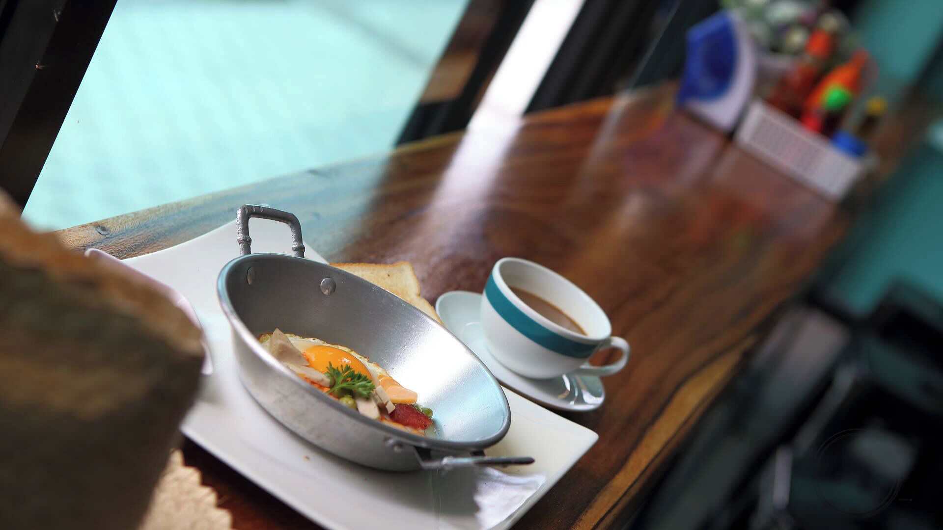 Free daily local cuisine breakfast