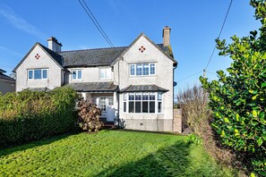House | Exterior - House in Abersoch Near Sandy Beach (Pwllheli)
