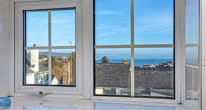 House in Abersoch Near Sandy Beach