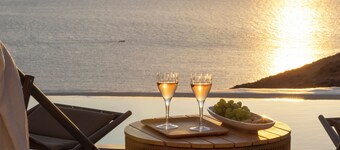Brand New Villa of 1.5 acres with Private Pool & Sea view in a stunning location