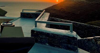 Brand New Villa of 1.5 acres with Sea & Pool view in a really stunning location!