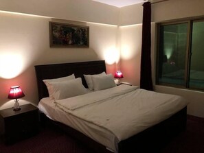 豪華雙人房, 山景 | 隔音、熨斗/熨衣板、免費無線上網