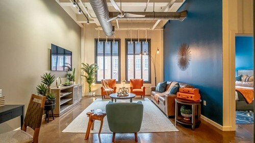 Luxury Kress Loft | Sundance Square | Downtown FTW