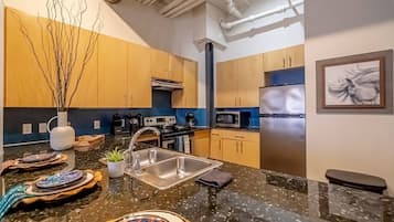 Fridge, microwave, oven, stovetop