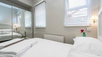Apartment, 1 Bedroom | 2 bedrooms