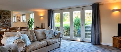 Cottage | Living room