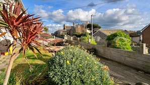 Apartment | Garden - Apartment in Newquay Near Stunning Beaches (Newquay)