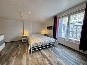 2 bedrooms
