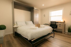 3 habitaciones, escritorio, tabla de planchar con plancha y wifi gratis 