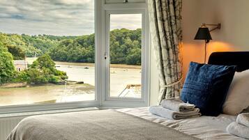 House | 3 bedrooms, iron/ironing board