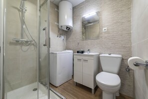 Hair dryer, towels