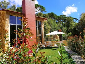 Alpehytte, 2 soverom, hageutsikt | Terrasse/patio