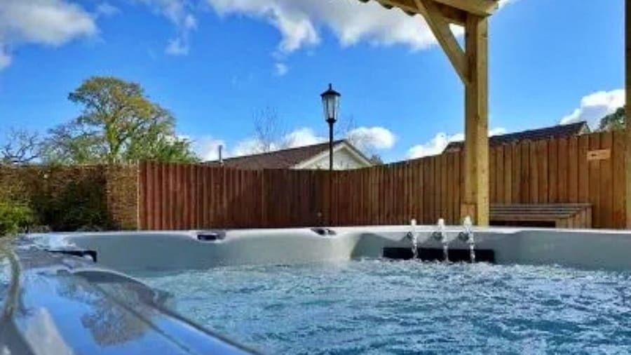 Cottage in Devon With Pool & Countryside Views