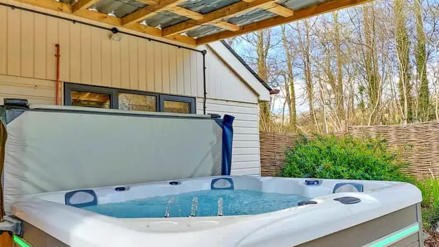 Cottage in Devon With Pool & Countryside Views