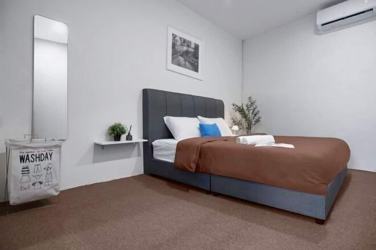 Soundproofing, WiFi (free)
