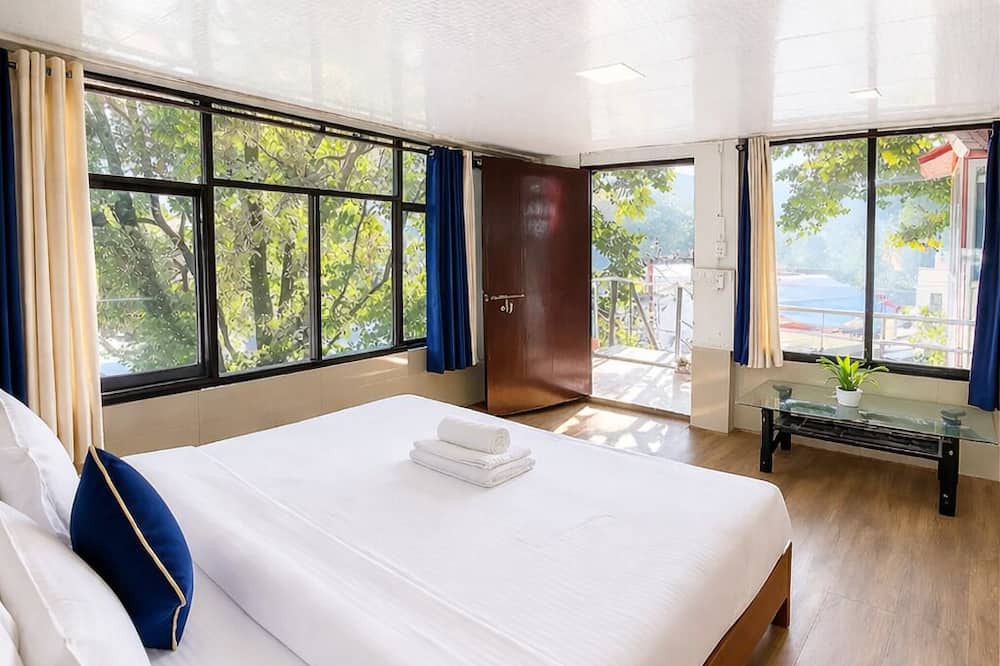 Hotel KGN Guest House Nainital Near Mall Road and Lake