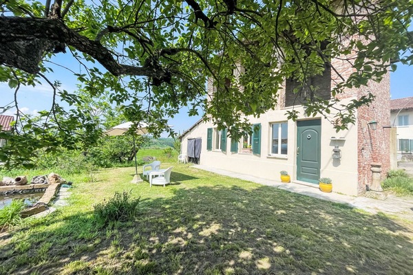 Arbuste, Chalet, Domicile, Ombre, Couverture De Sol, Jardin, Cour, Arrière-Cour, Batiments Jardin, Pelouse