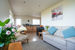 Cottage | Living room