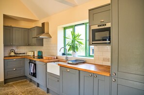 Departamento | Cocina privada | Periquera 