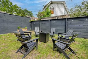 Property grounds - Suite Magnolia-Hot Tub-Pet Friendly, Mins 2 DT (Charleston)