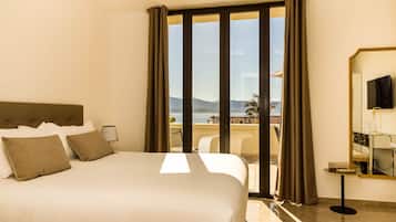 Deluxe Double Room, Sea View | Premium bedding, pillow-top beds, minibar, in-room safe