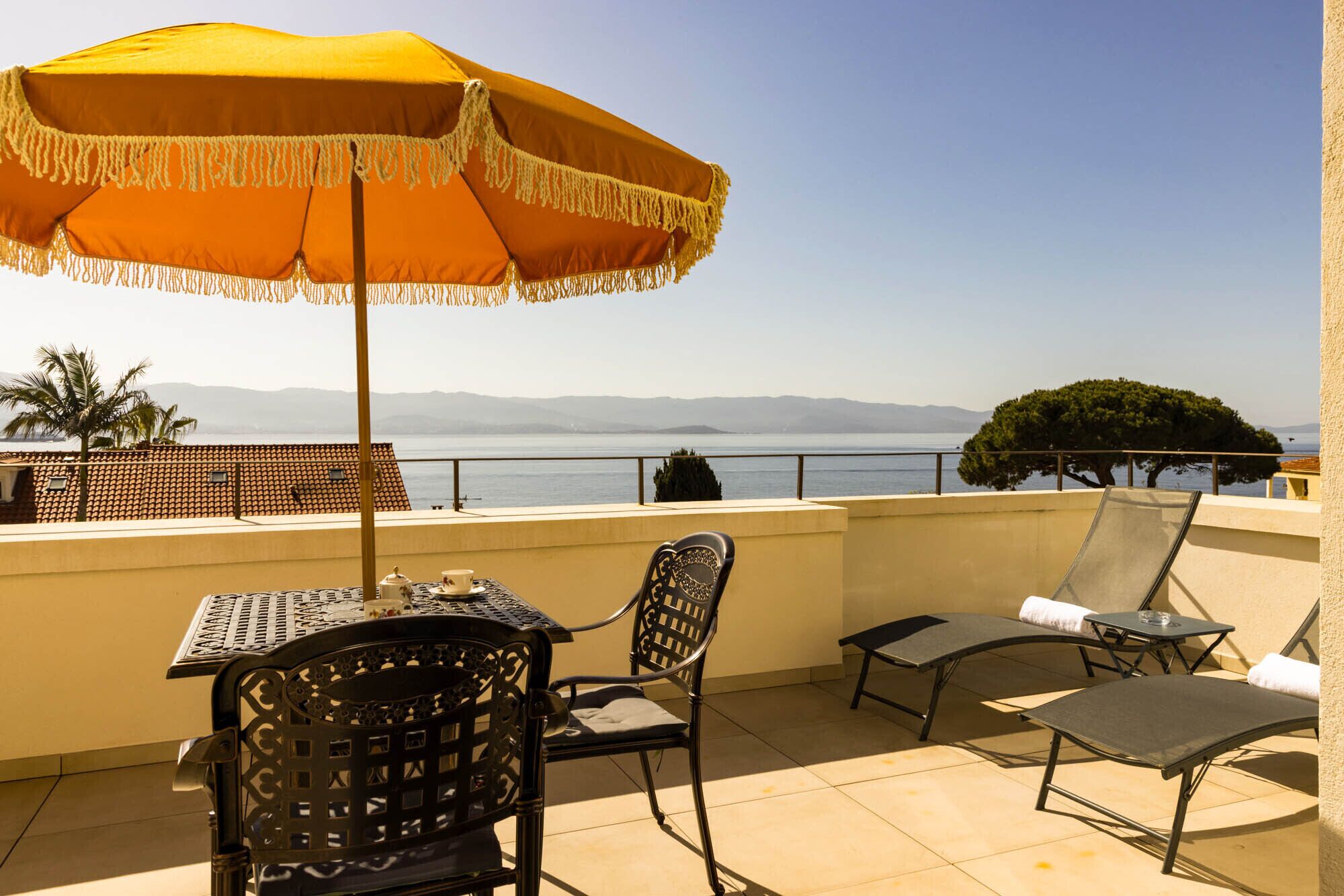 Deluxe Double Room, Sea View | Terrace/patio