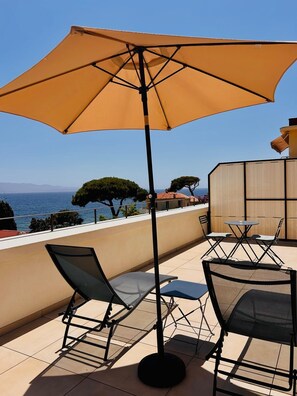 Doppia Deluxe, vista mare | Terrazza/patio