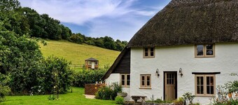 Cottage in Dorset Near Lulworth Cove