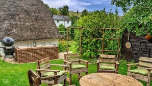 Cottage | Outdoor dining