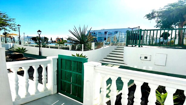 Unclassified image, 1 of 26, button - Apartment Florencia With Pool & Wifi in Puerto del Carmen, Lanzarote (Tías)