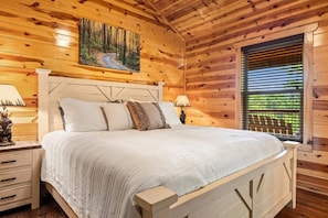 4 Schlafzimmer, Schreibtisch, Bügeleisen/Bügelbrett, kostenloses WLAN