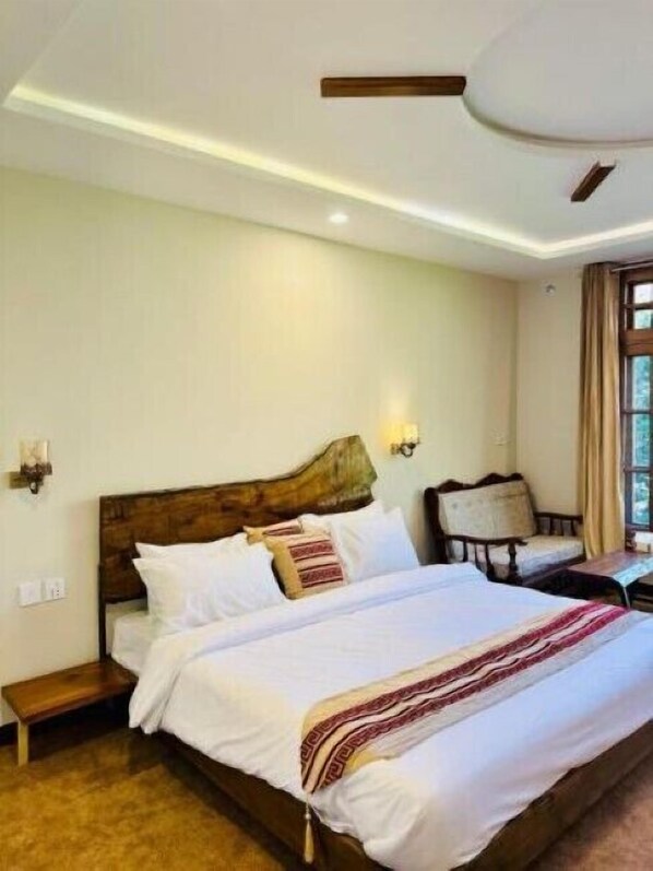 Deluxe Double Room, Mountain View | Soundproofing, iron/ironing board, free WiFi - Rivaj Hotel & Resort (Minapin)