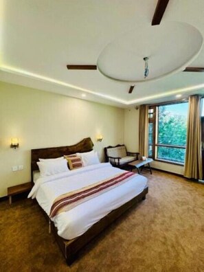 Deluxe Double Room, Mountain View | Soundproofing, iron/ironing board, free WiFi - Rivaj Hotel & Resort (Minapin)