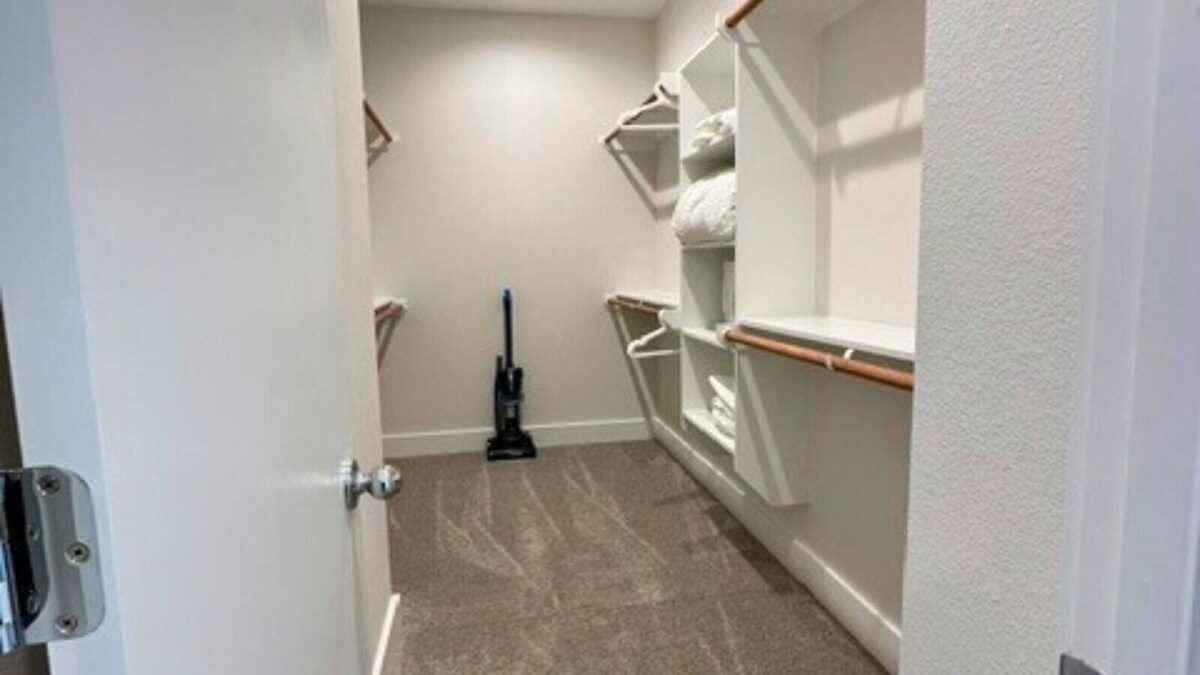 Photo 10 of Bright & Modern Houston Getaway | Gated Community Close to Everything